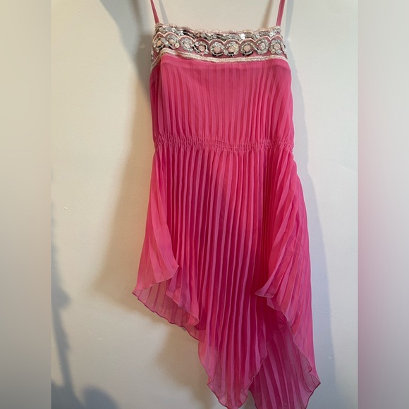 no brand Dresses & Skirts - Pink Pleated Asymmetric Women's Shirt